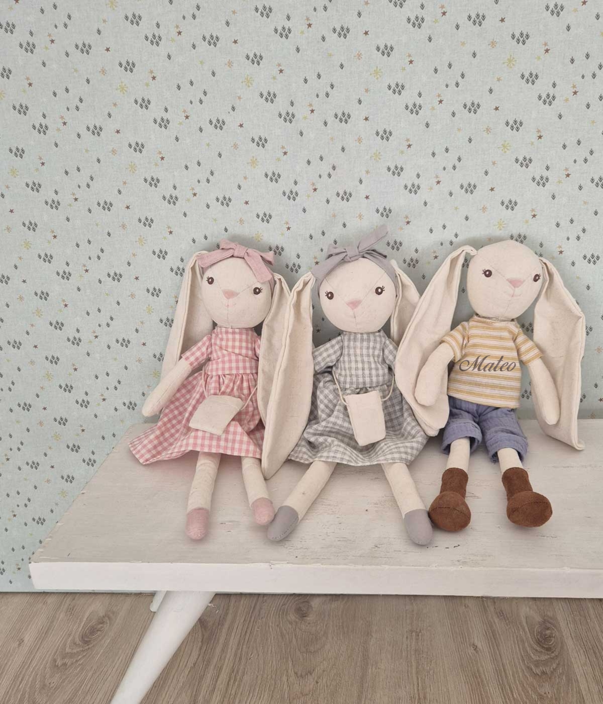 muñeco personalizado bordado con nombre del bebé